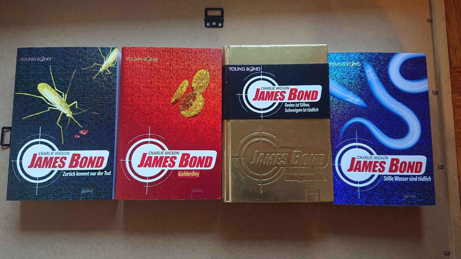 Bücher: James Bond bücher 4er Set  – Gebraucht aus Chur von FreakofRarity
