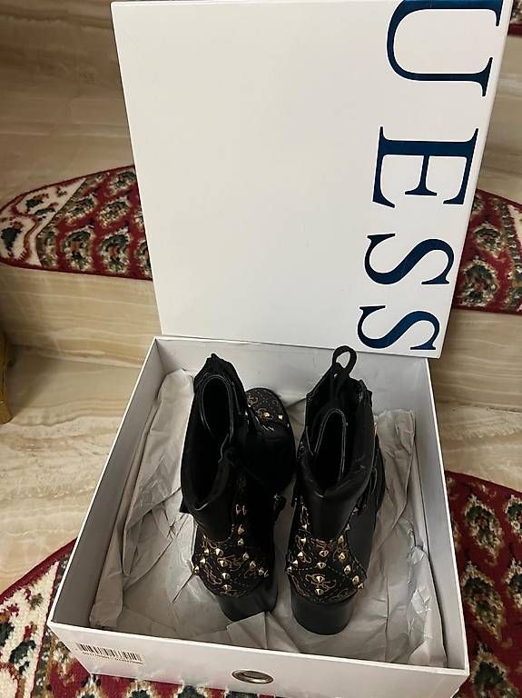 Chaussures femmes: Scarpe Guess  – Neuf avec emballage d'origine à Giubiasco par Sasa73 1