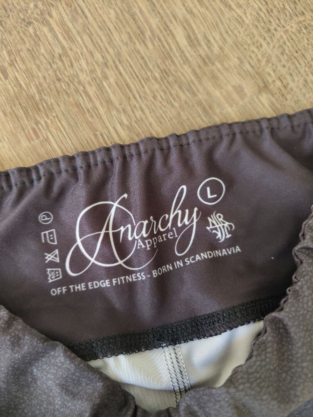 Leggings: Anarchy Leggings, Graues Muster, Grösse L – Usato da Schwarzenburg venduto da Budi58 2