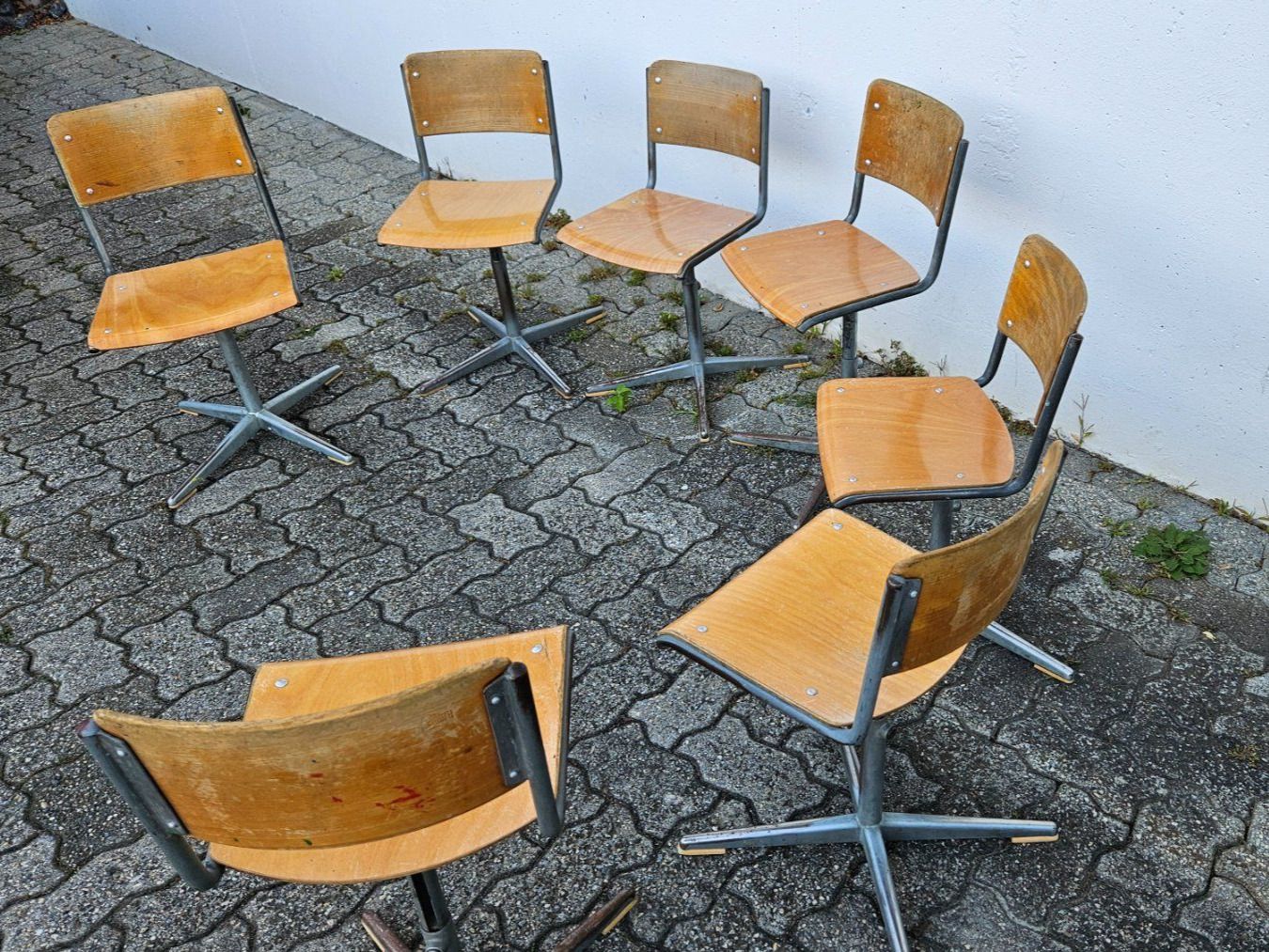 Embru Sedie: 5 alte Embru Schulstühle, Kinderstühle – Usato da Untervaz venduto da FullFlap777 1