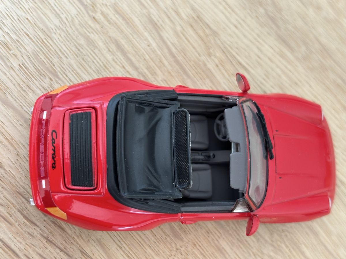 Porsche Modellini d'auto: 1 Porsche 911**Cabriolet**1:43** – Usato da Volketswil venduto da Car6 2