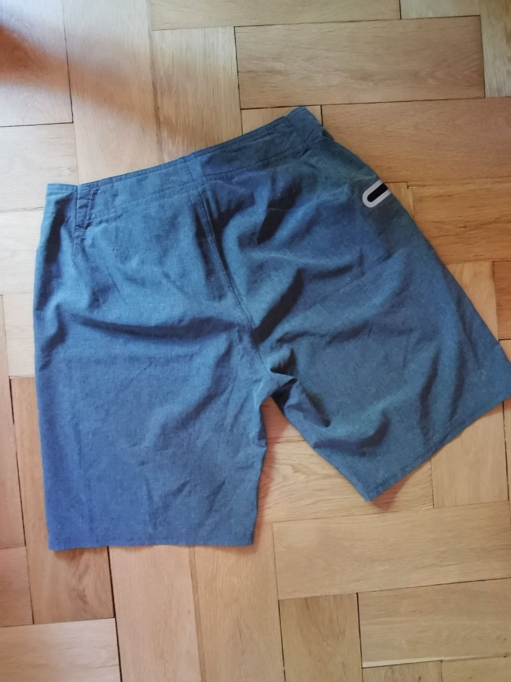 Pantaloni: Shorts – Usato da Bern venduto da Linii 3