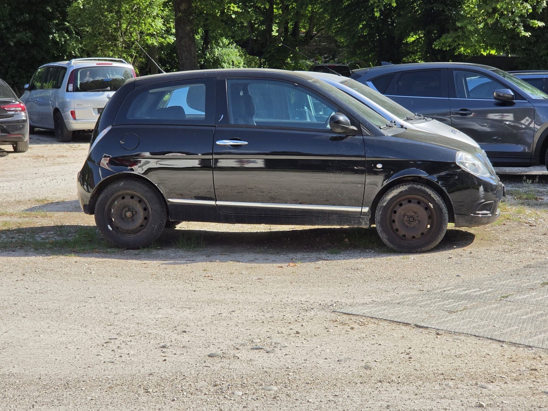 Lancia Autos: Lancia Ypsilon 2015 – D'occasion à Biel/Bienne par dita625 2