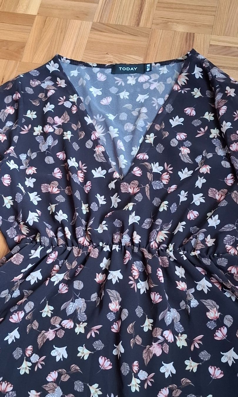 Kleider: Robe Today à fleurs/Blumenkleid Today – Neu (gemäss Beschreibung) aus Moutier von antols2155 2