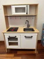IKEA-Küche für Kinder + Küchenutensilien
