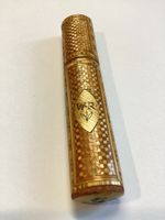 Antikes Etui mit Stohintarsien für Nadeln etc.Monogramm W.R.