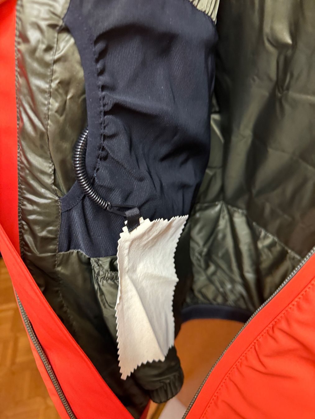 Moncler Jacken: Originale Moncler Grenoble Skijacke – Gebraucht aus Wollerau von kre_8jbk 6