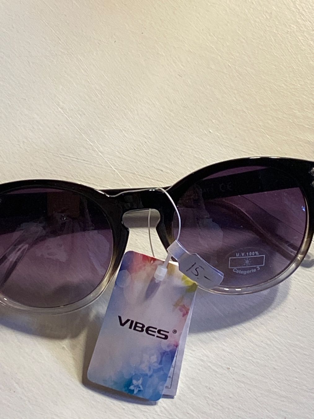 Occhiali & Lenti: SONNENBRILLE DAMEN,SCHWARZ-LILA – Nuovo e nell'imballaggio originale da Meienried venduto da ManuelaBoutique 4
