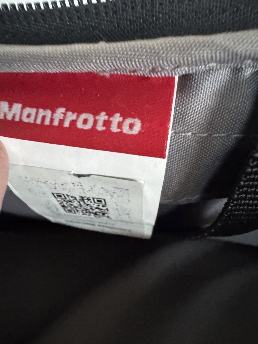 Manfrotto Zaini: Manfrotto Foto Rucksack L - NEU  -  Schnäppchen – Nuovo (secondo la descrizione) da Gurmels venduto da topsommer 5