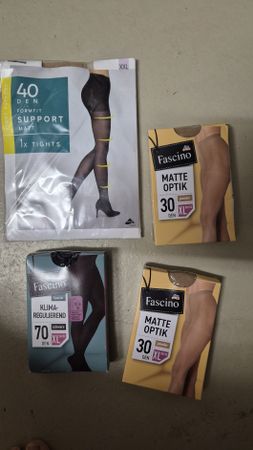 Set div Strumpfhosen neu