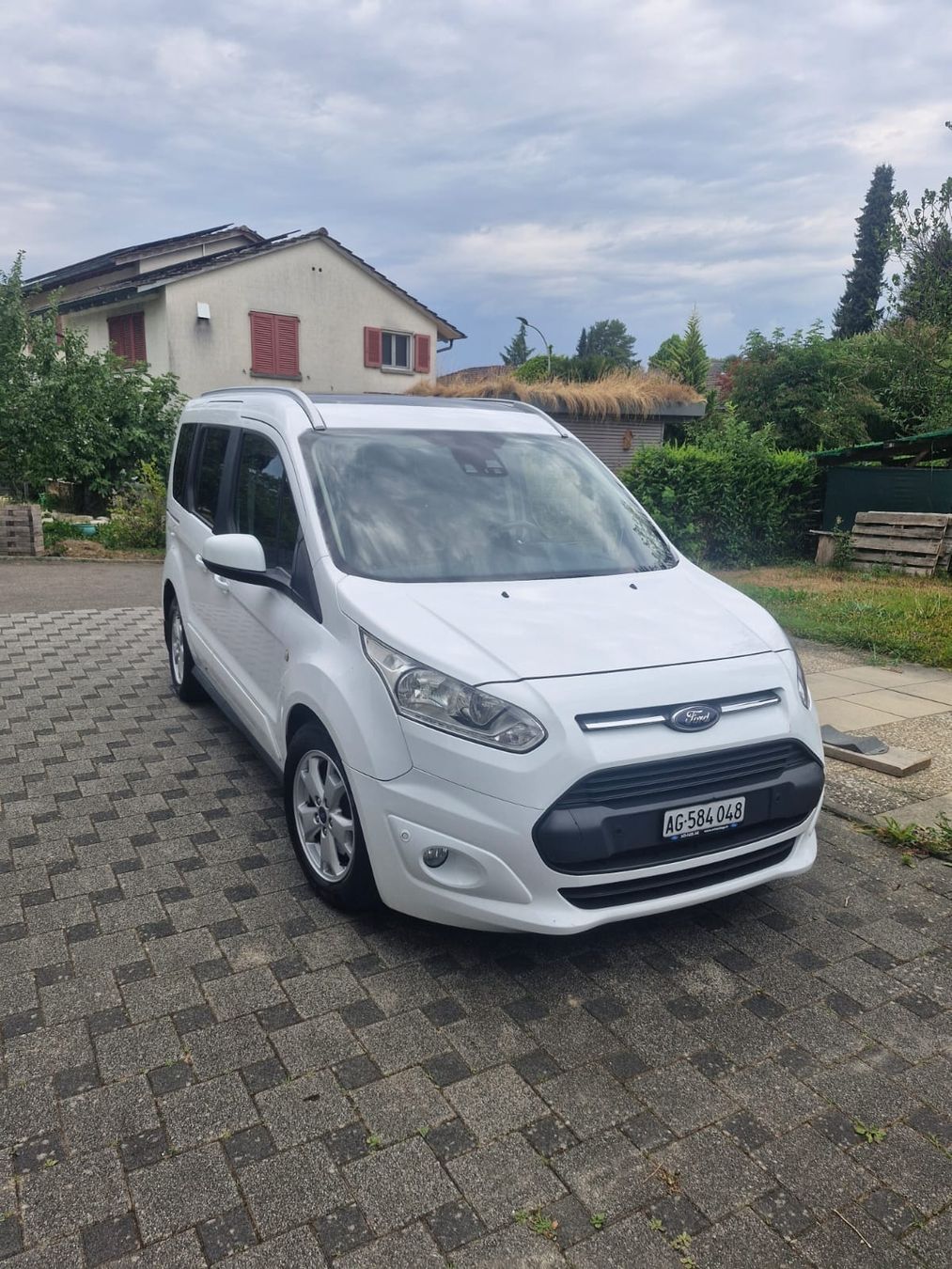 Ford Autos: Ford Torneo Connect – D'occasion à Möhlin par breidi