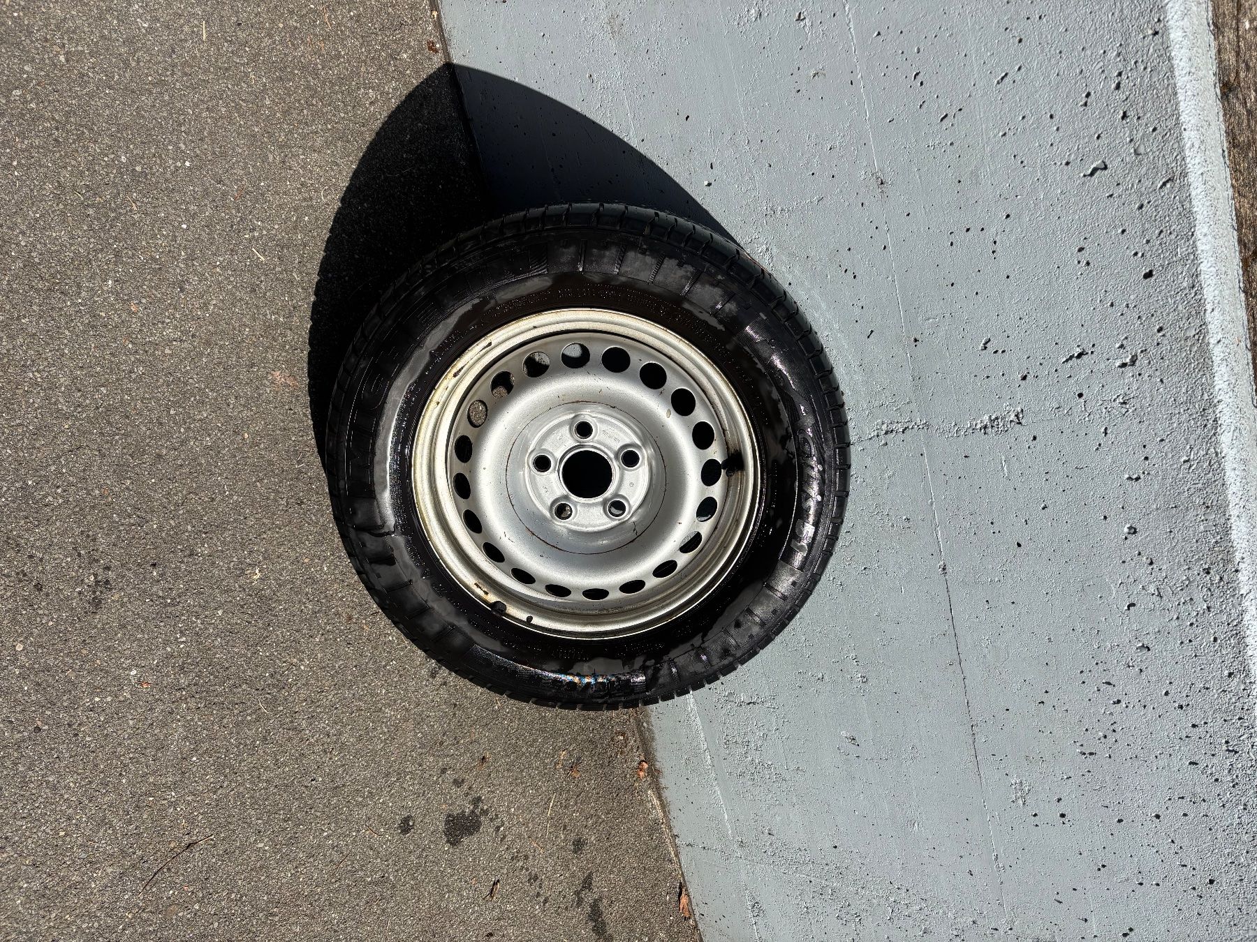 Pneumatici & Ruote complete: Reservenrad VW t5 / T6 – Usato da Emmenbrücke venduto da car08 2
