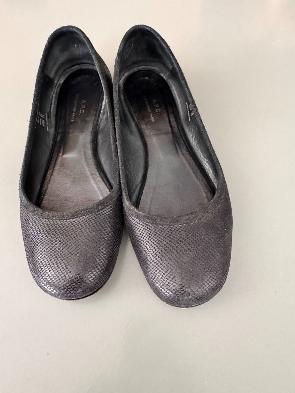 Apc Scarpe da donna: Ballerina A.P.C. Leder Gr. 36 – Usato da Aarburg venduto da Qin3ze 1