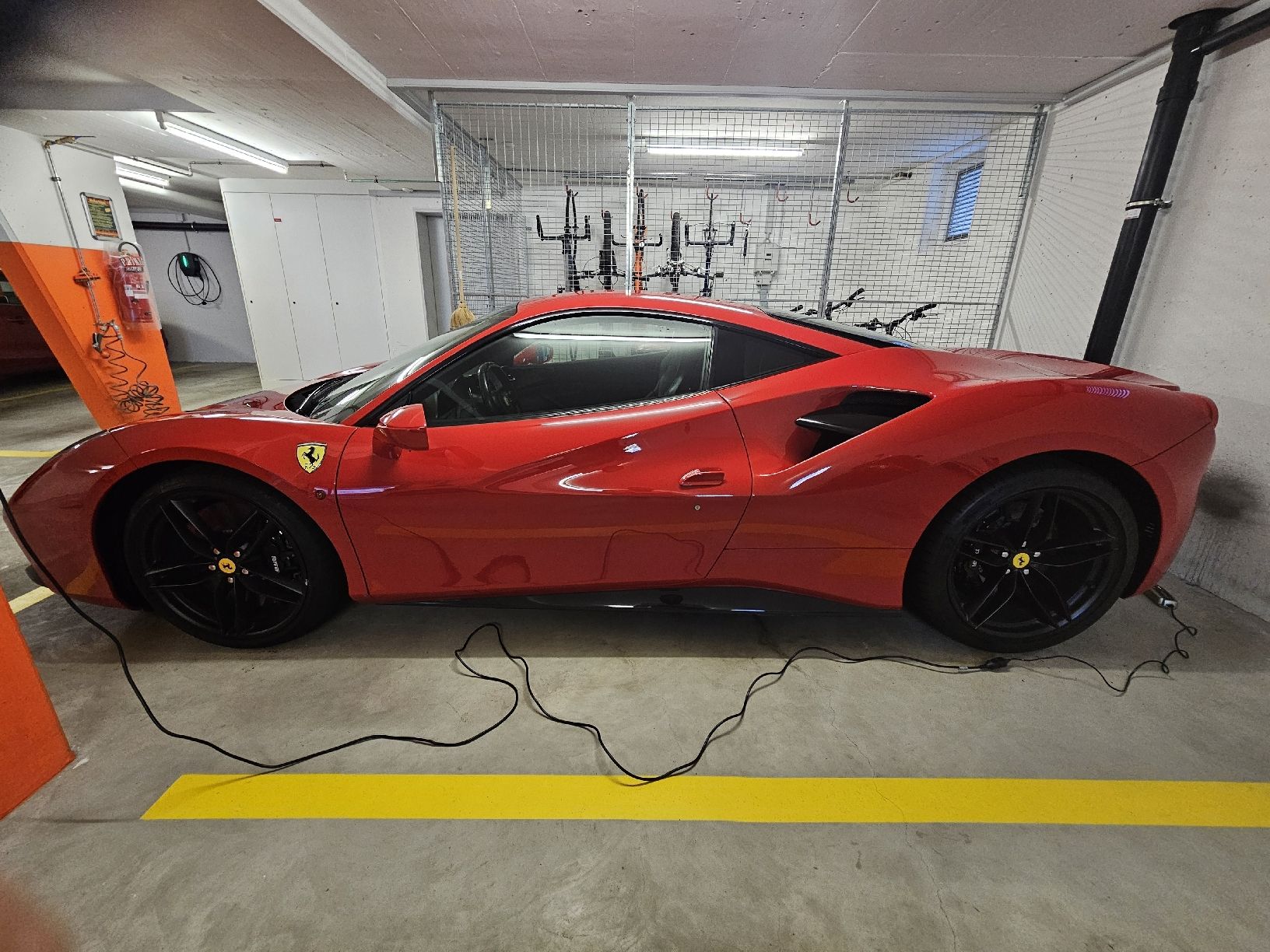 Ferrari Automobili: Ferrari 488 GTB – Usato da Wermatswil venduto da Mark_1 2