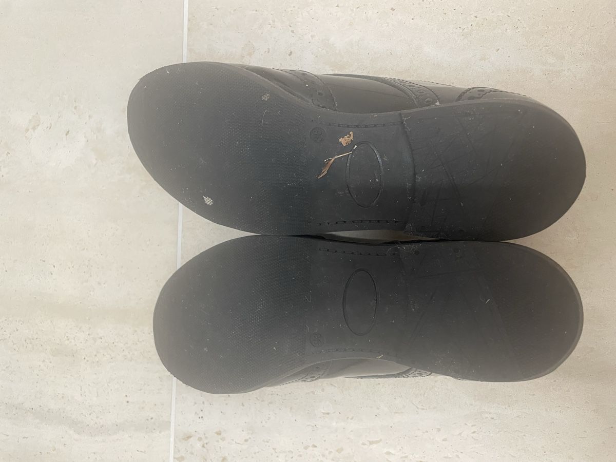 Damenschuhe: Glanz Lederschuhe 38 Schwarz  – Gebraucht aus uster von 2017c 5