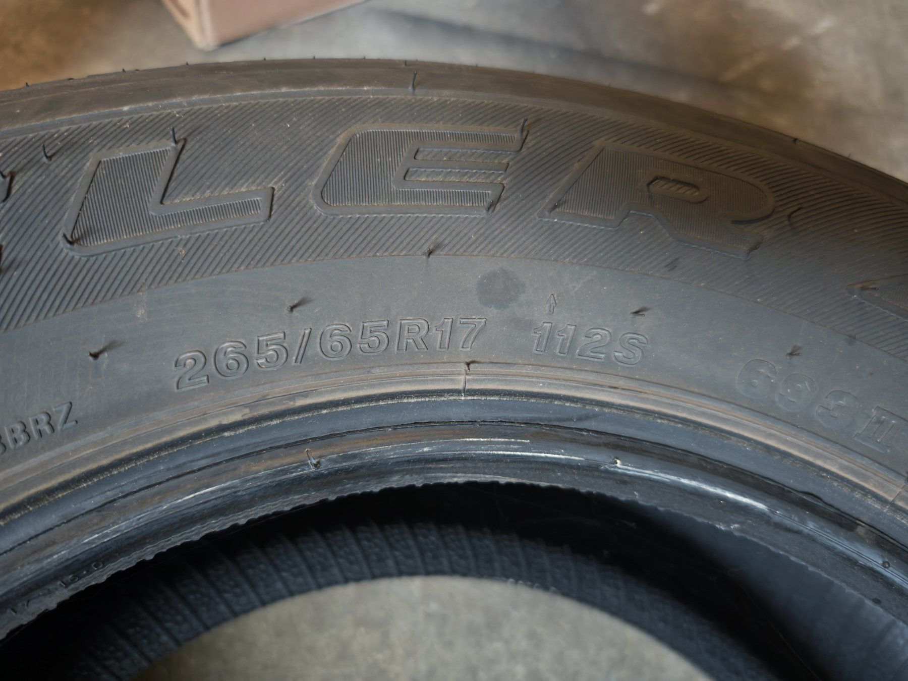 Pneumatici & Ruote complete: Bridgestone 265/65 R17 – Nuovo (secondo la descrizione) da Richenthal venduto da maenggi16 2