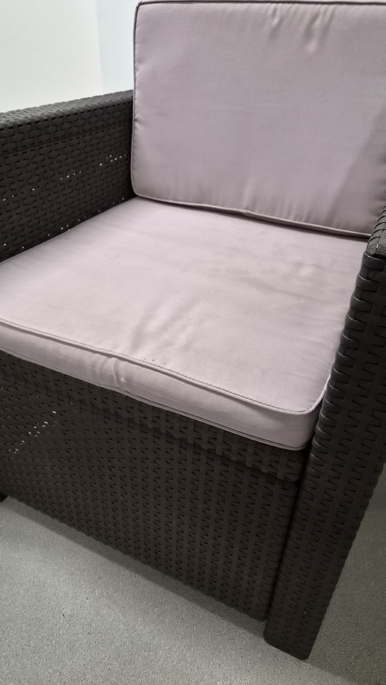 Poltrone: Loungesessel mit Beistelltisch – Usato da Köniz venduto da abb_p8zr 1