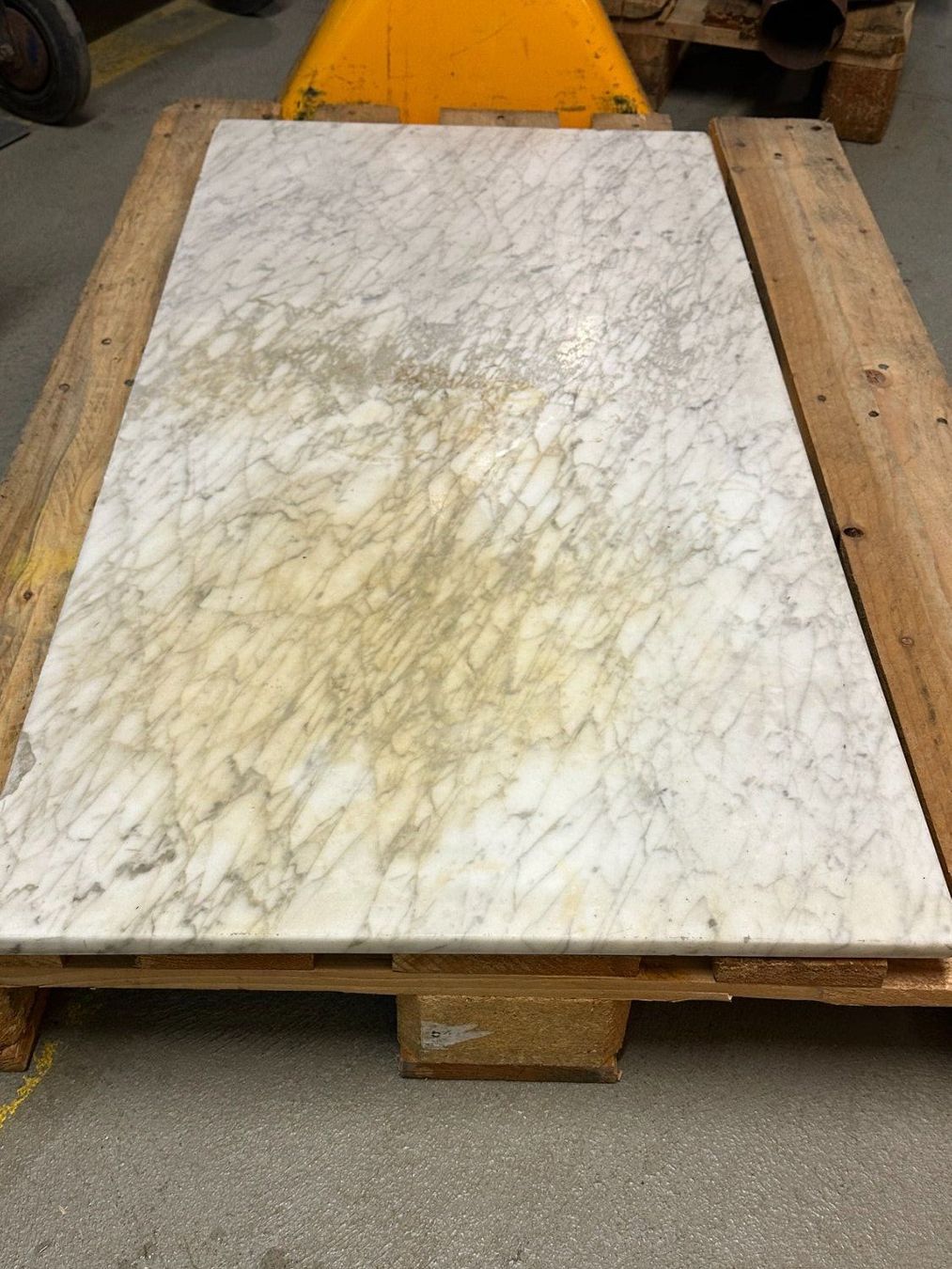 Servierplatten: Marmorplatte weiss mit Adern 55x110cm, Steinplatte – Gebraucht aus Luzern von Lager6640 4