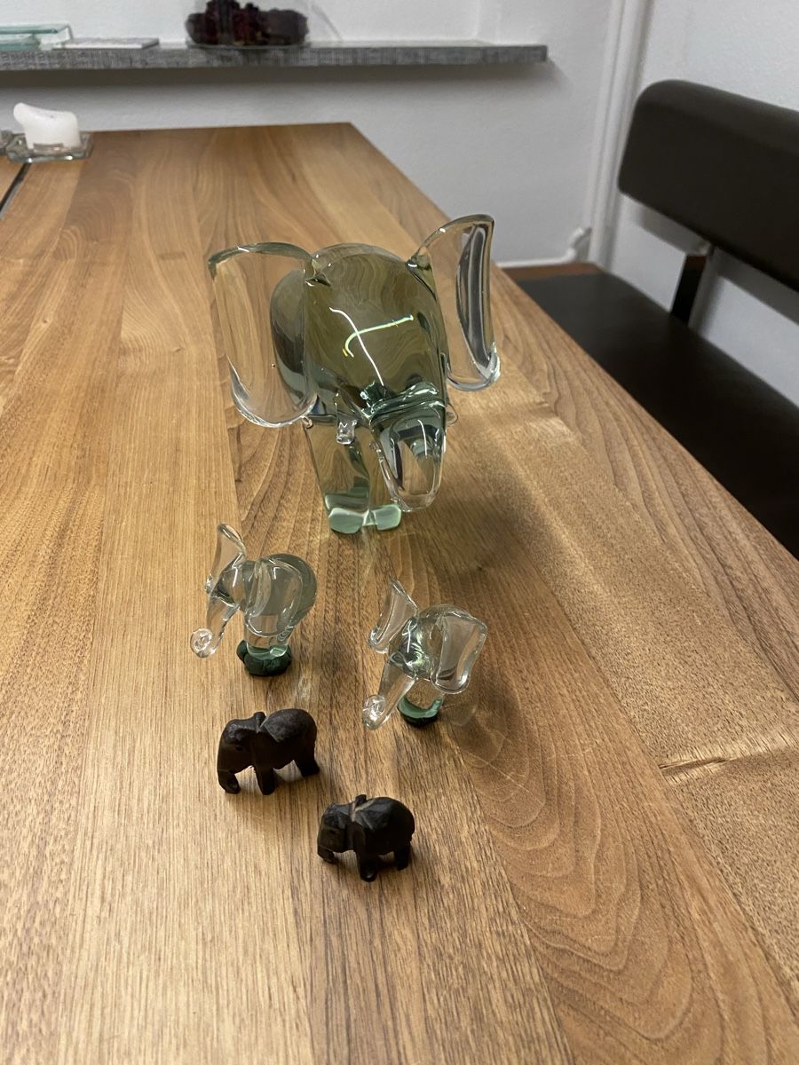 Sculture & Statue: Elefantenfamilie Glas & Holz – Usato da Bern venduto da mod18 1