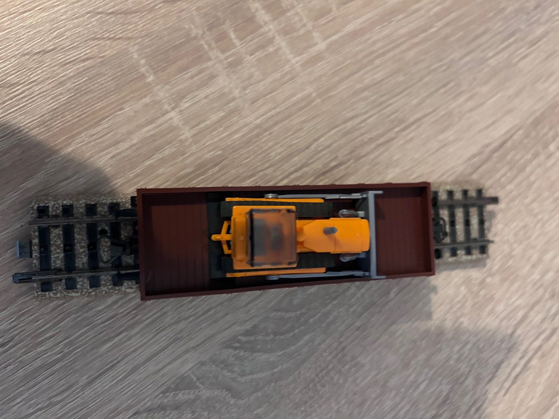 Märklin Modelleisenbahnen: Märklin 4424 Güterwagen mit Bagger – Gebraucht aus Goldach von Manyro55 4