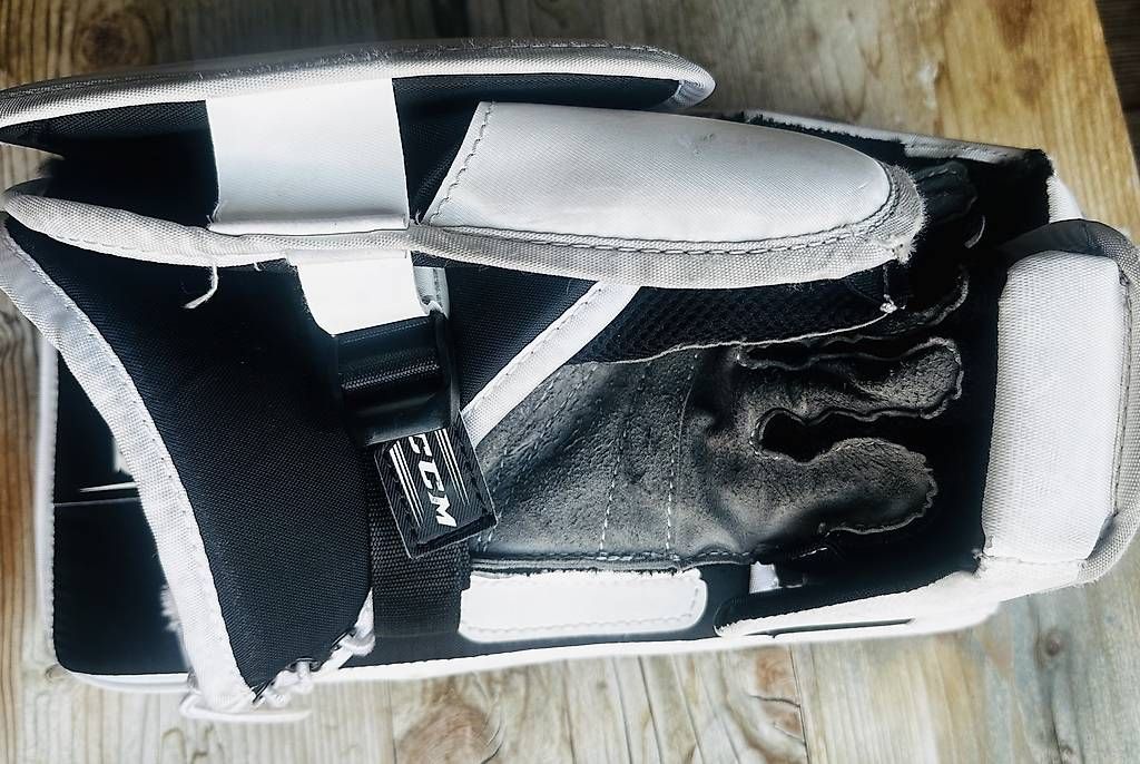 Gants: CCM E 4.5 – D'occasion à Buochs par pas_687f 2