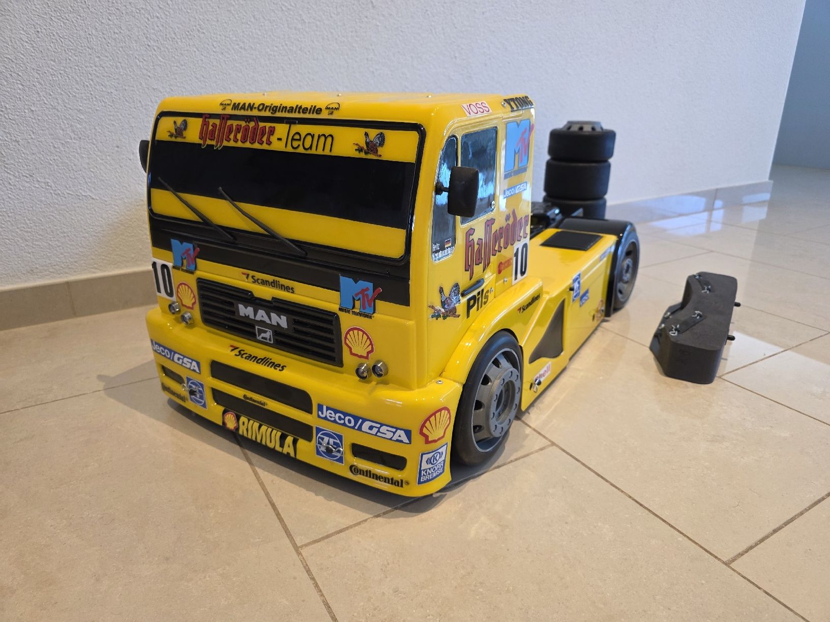 FG Modellismo RC: MAN FG Race Truck 4x4 16S – Nuovo (secondo la descrizione) da Rothrist venduto da network289
