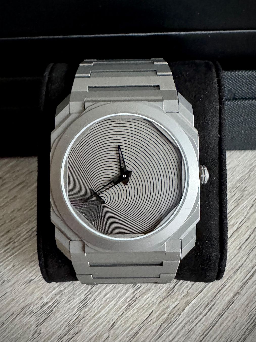 Bulgari Uhren: Bulgari Octo Finissimo Tadao Ando Limited Edition Titanium – Gebraucht aus Zürich von Soderin 1