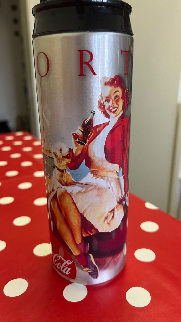 Coca-Cola Borracce & Thermos: • Coca Cola Trinkflasche • – Nuovo (secondo la descrizione) da Basel venduto da mendoza13 1
