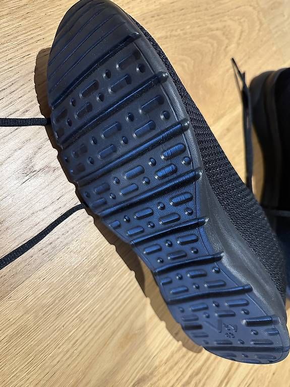 Chaussures hommes: Schuhe Vty Grösse 43 – D'occasion à Attiswil par Martin558790 2