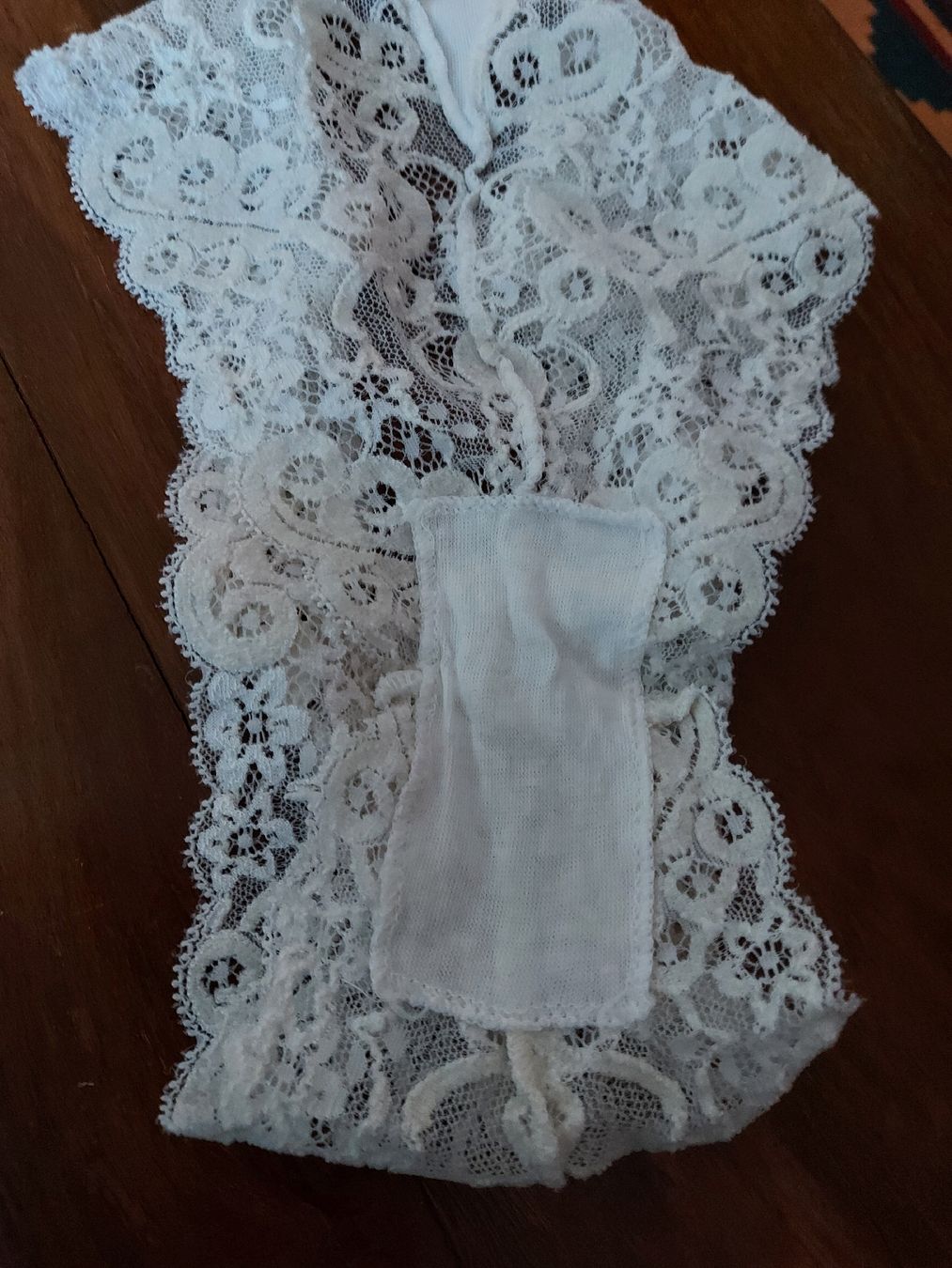 Altra biancheria intima: tanga en dentelle blanche, taille S – Usato da VUADENS venduto da momy 2