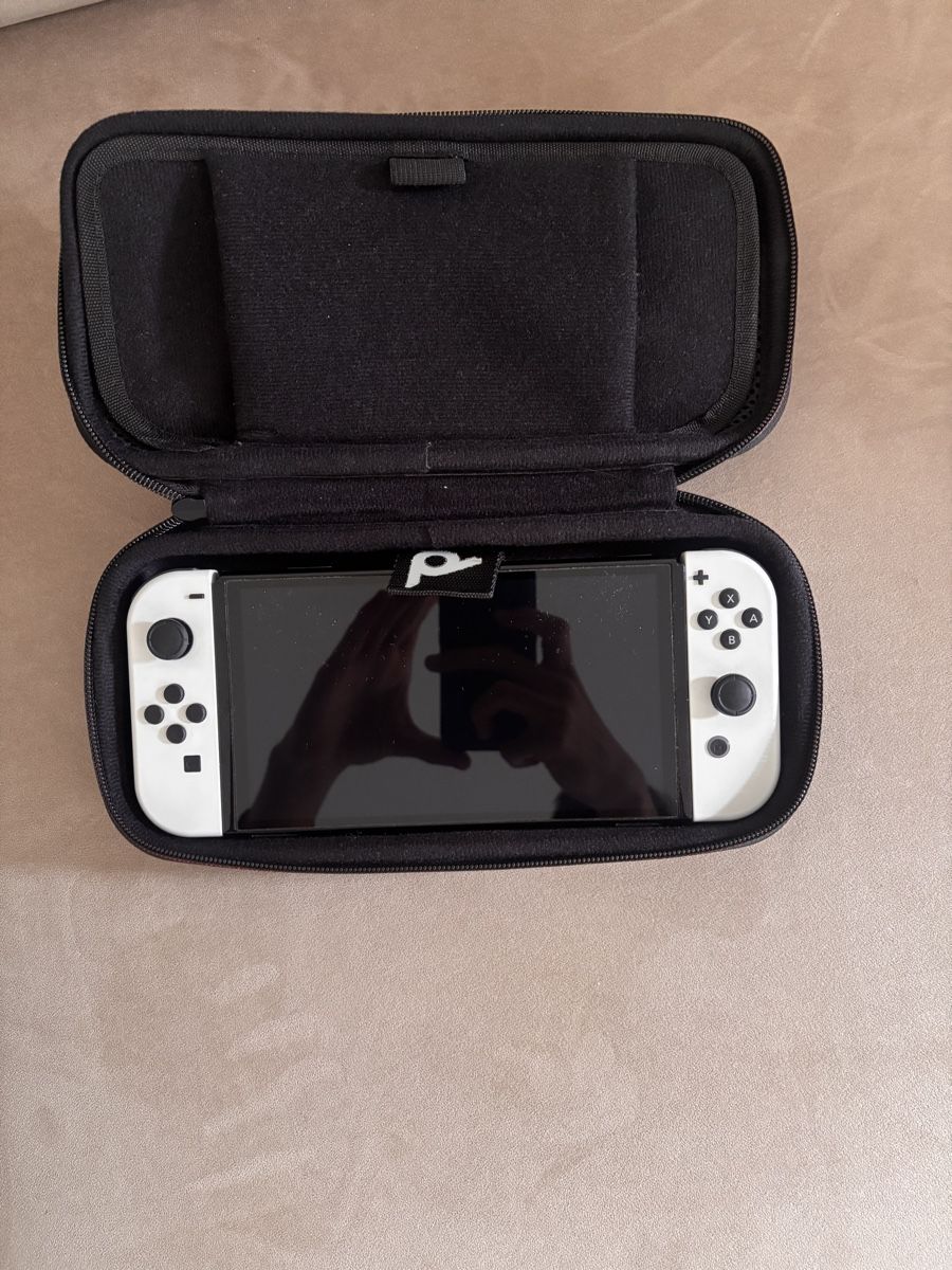 Nintendo Consoles: Nintendo switch OLED – Neuf (Voir description) à Horriwil par mama2007 3