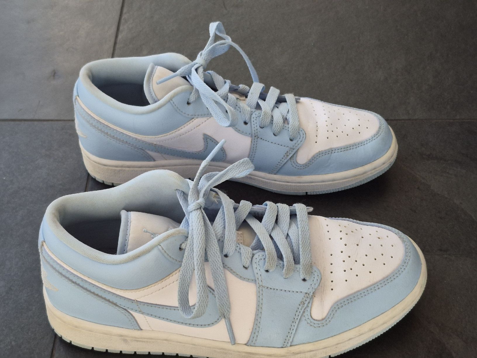 Nike Scarpe da donna: Nike Air Jordan hellblau/weiss  DC0774-141 – Usato da Arbon venduto da ruebekarl 2