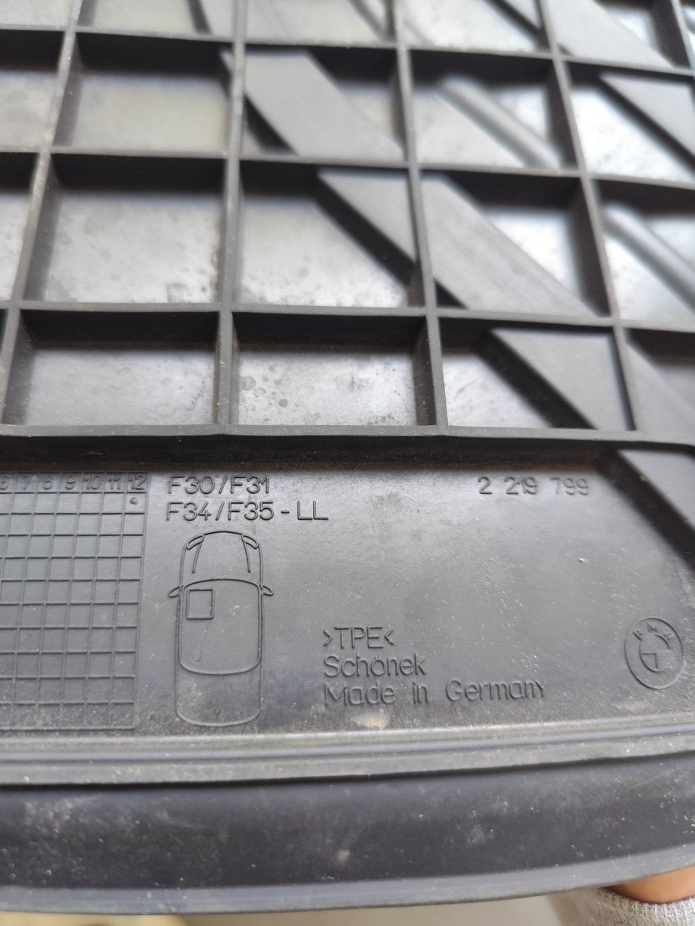 BMW Tappeti & Tappetini: Original BMW Gummifussmatten – Usato da Altstätten SG venduto da Rhein_Au 3