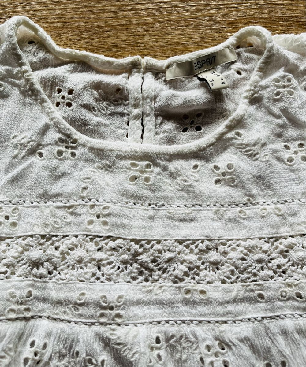 Esprit Camicette: Schöne weisse Bluse mit Rüschen / Cottage Core / Esprit – Nuovo (secondo la descrizione) da Biel/Bienne venduto da LadyDita 1