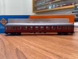 Roco Personenwagen der SJ 1./2. Klasse in DC