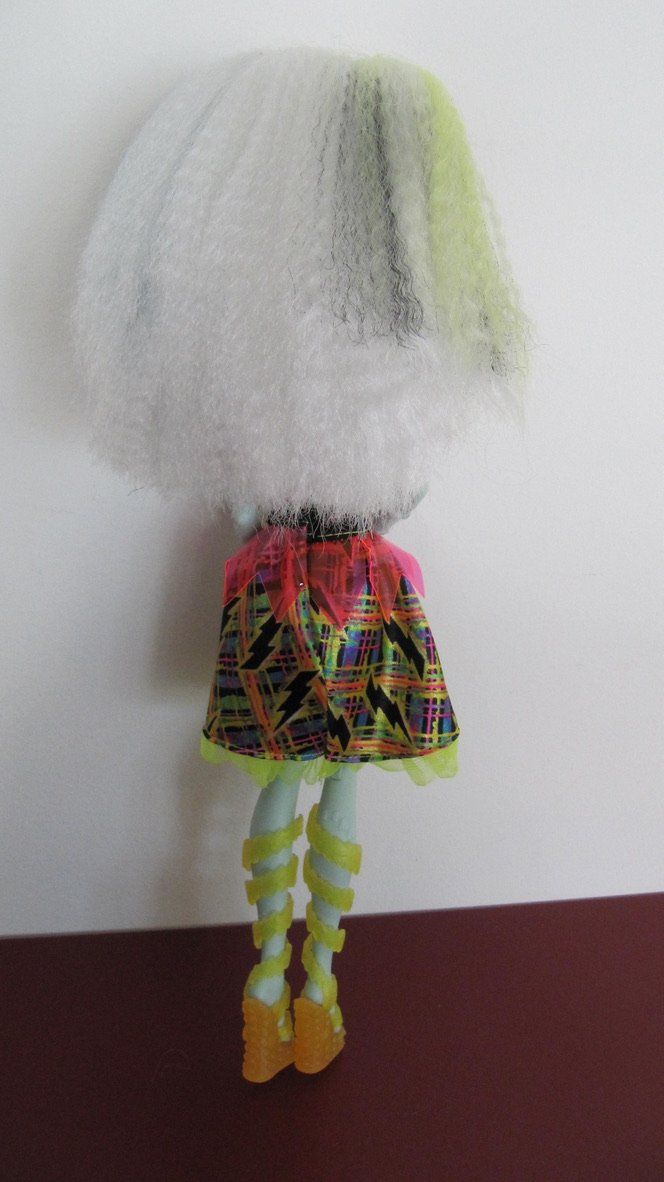 Bambole: Coole Monster High Frankie Stein Puppe – Usato da Brunnen venduto da Kiwiland1 2