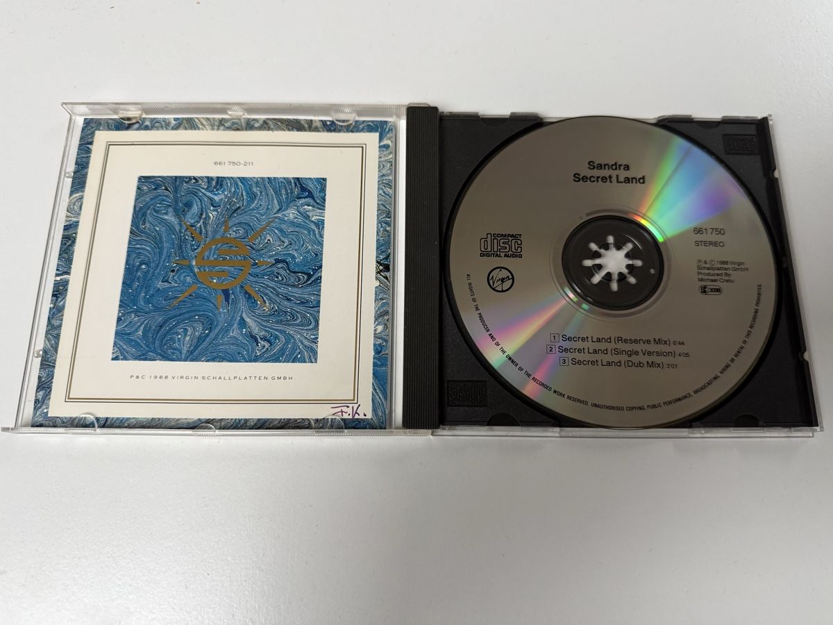 CD: CD Sandra - Secret Land - CD Album 1988 – Usato da Oberried Brienz venduto da Chyara 2