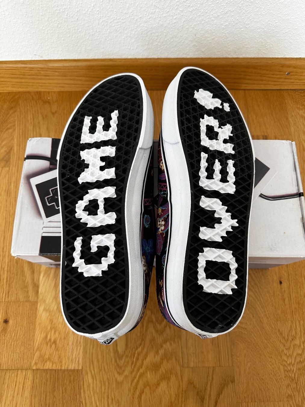 Vans Scarpe da uomo: Vans x Nintendo – Usato da Zürich venduto da ya66in 3