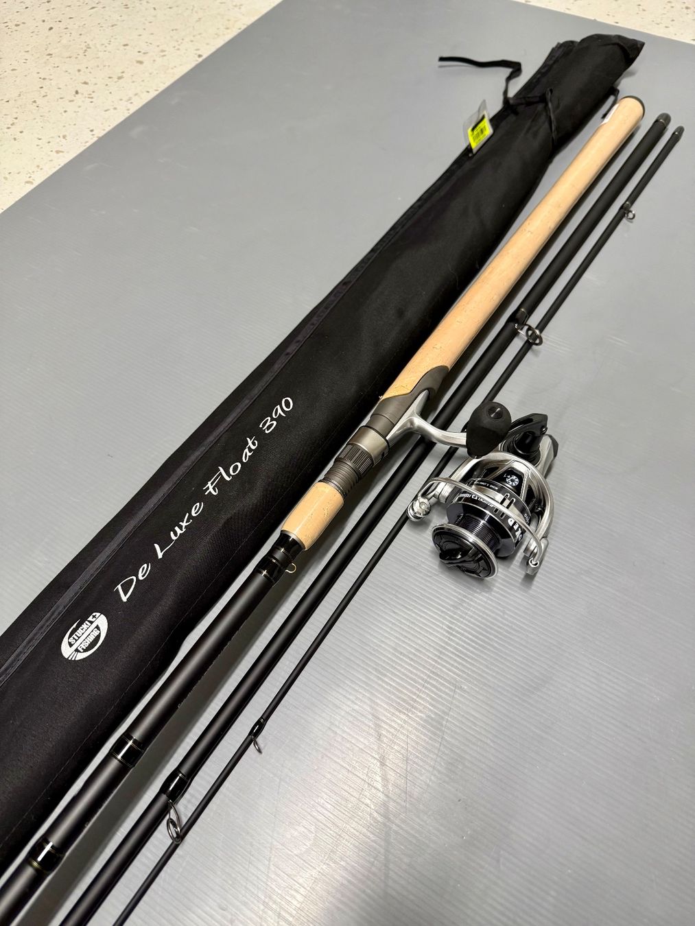 Stucki Thun Canne da pesca: Stucki Thun 3.90m Zapfenrute Combo – Nuovo e nell'imballaggio originale da Trimbach venduto da duri.. 3