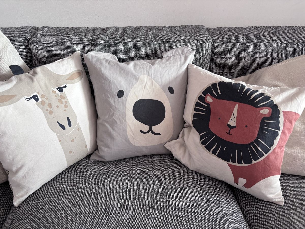 H&M Cuscini: Kinder Kissen 3er Set – Usato da Luzern venduto da Genhart