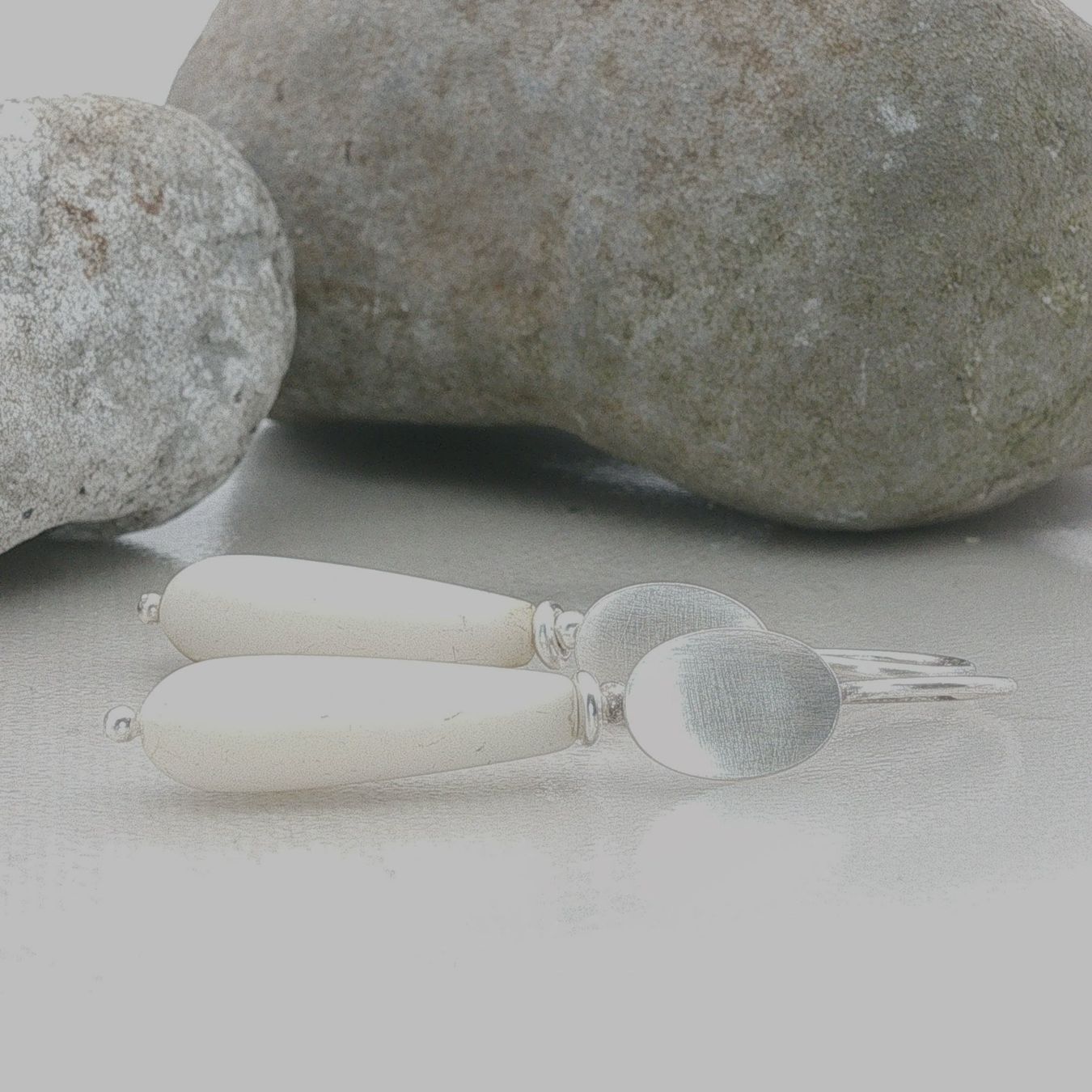 Olga Ribler Boucles d'oreille: Feine Ohrringe mit Perlmutter in Silber – Neuf (Voir description) à Luzern par Schmuckoutlet 5
