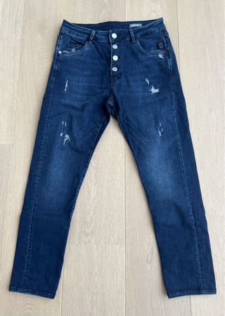 ELIAS RUMELIS Jeans BOYFRIEND Gr.27 NP189,-