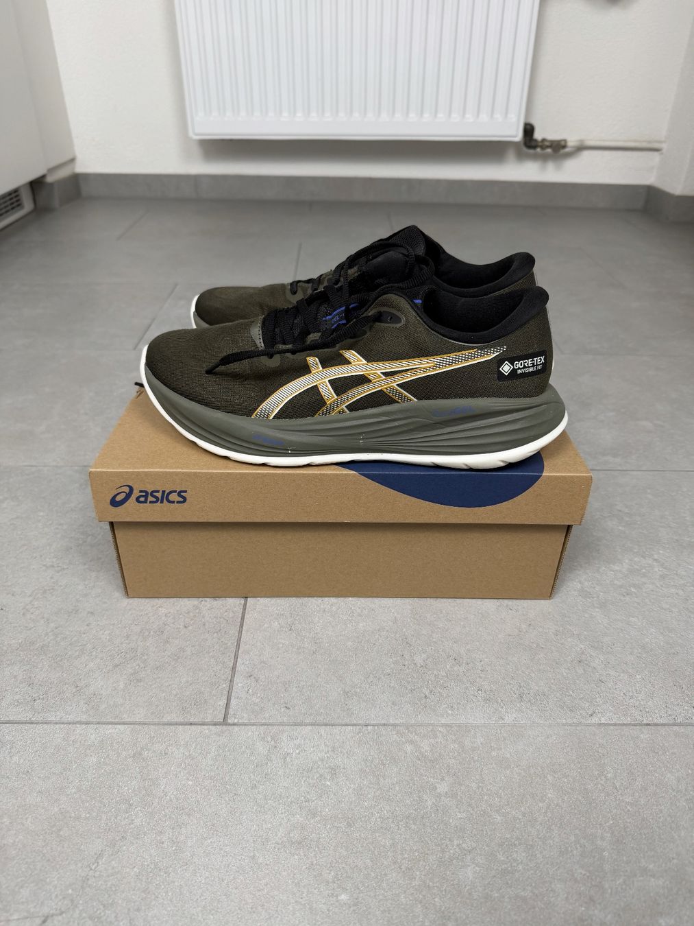 Asics Herrenschuhe: Asics Gel-Cumulus 27 GTX – Gebraucht aus Biel/Bienne von sami0788480082