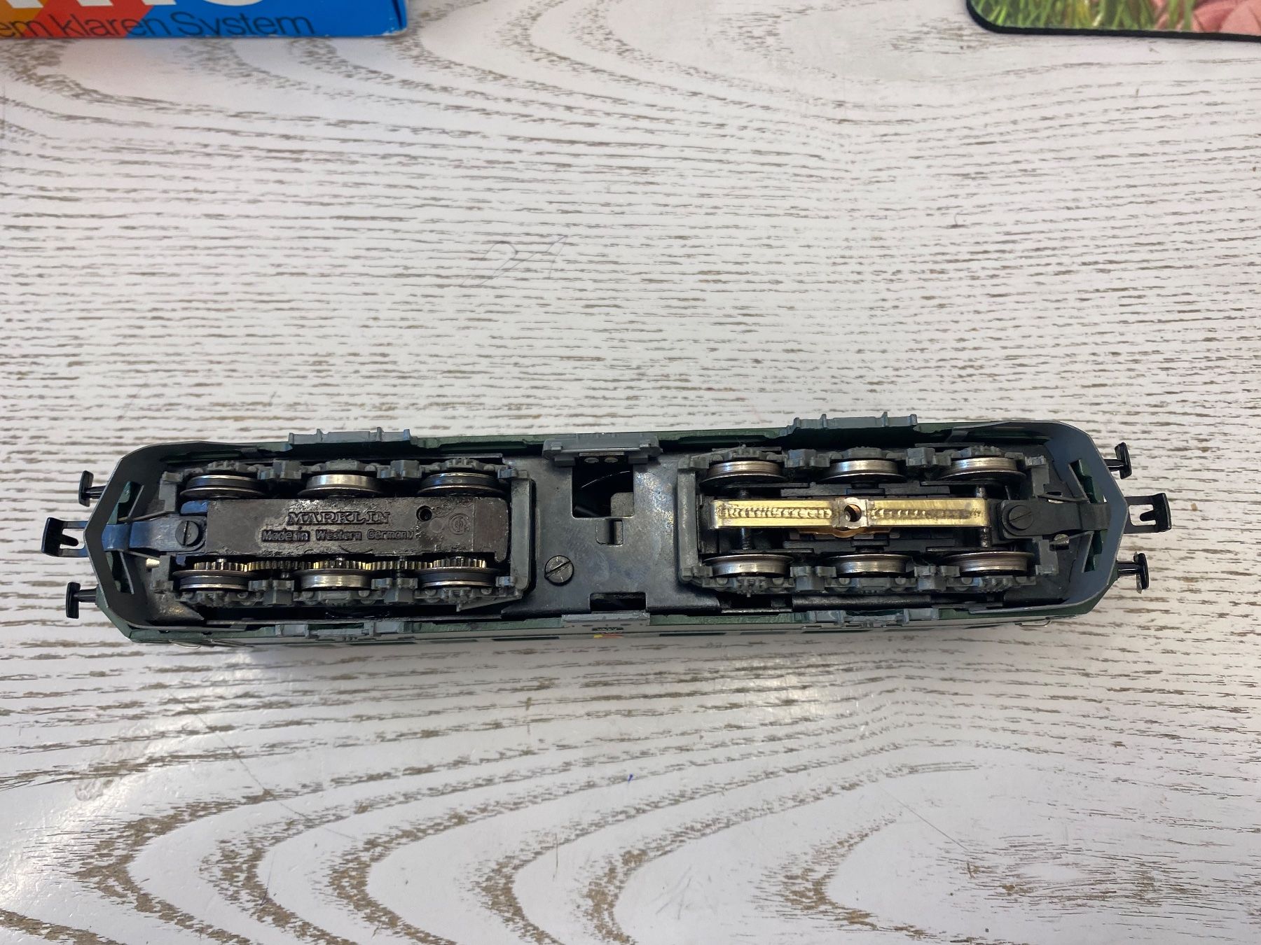 Märklin Modellini di ferrovie: Märklin 3050 SBB Ae6/6 – Usato da Lupsingen venduto da New-Haven 4