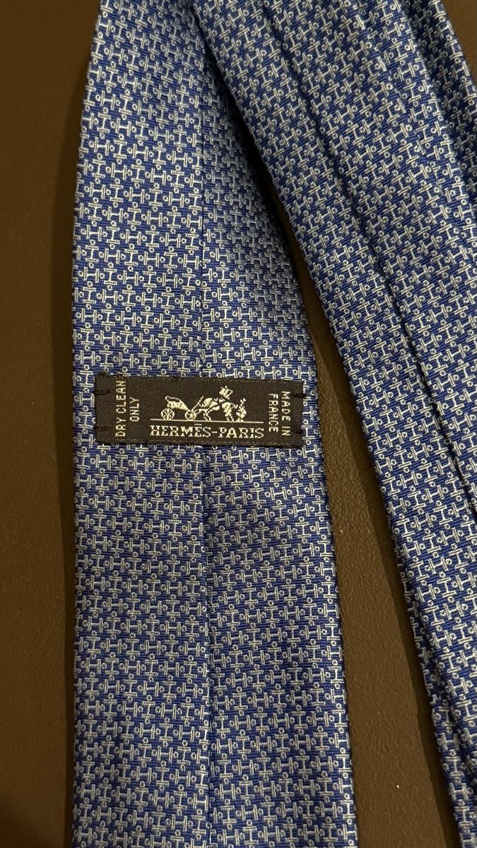 Krawatten: Hermès Paris Blue H Pattern Silk Tie – Neu (gemäss Beschreibung) aus Genève von sel_xpk9 3