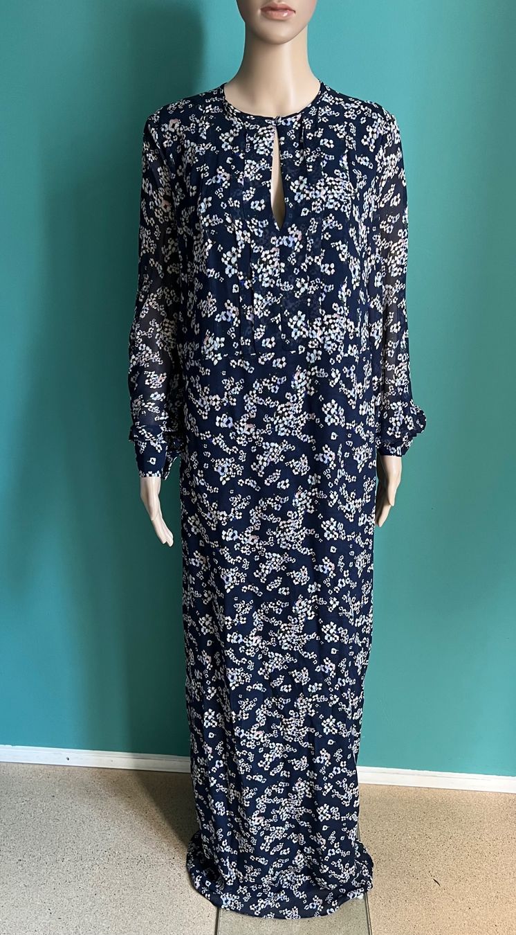 Escada Robes: ESCADA Maxikleid 💙 – D'occasion à Zürich par ClosetQueen