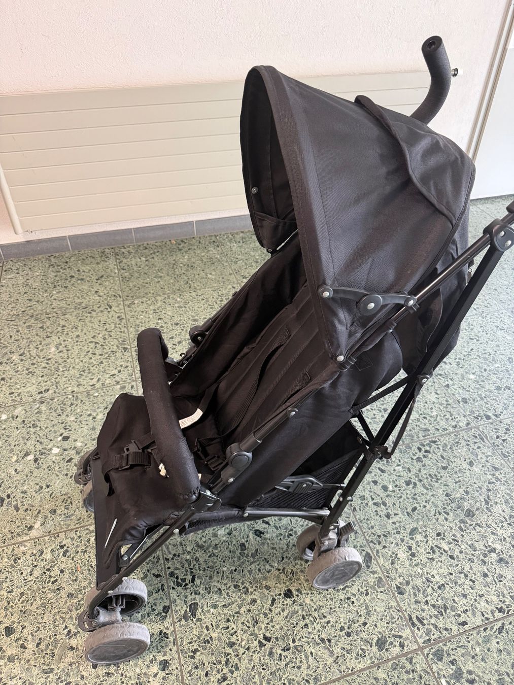 Carrozzine: Kinderwagen Buggy – Usato da Zug venduto da Raposinha 1
