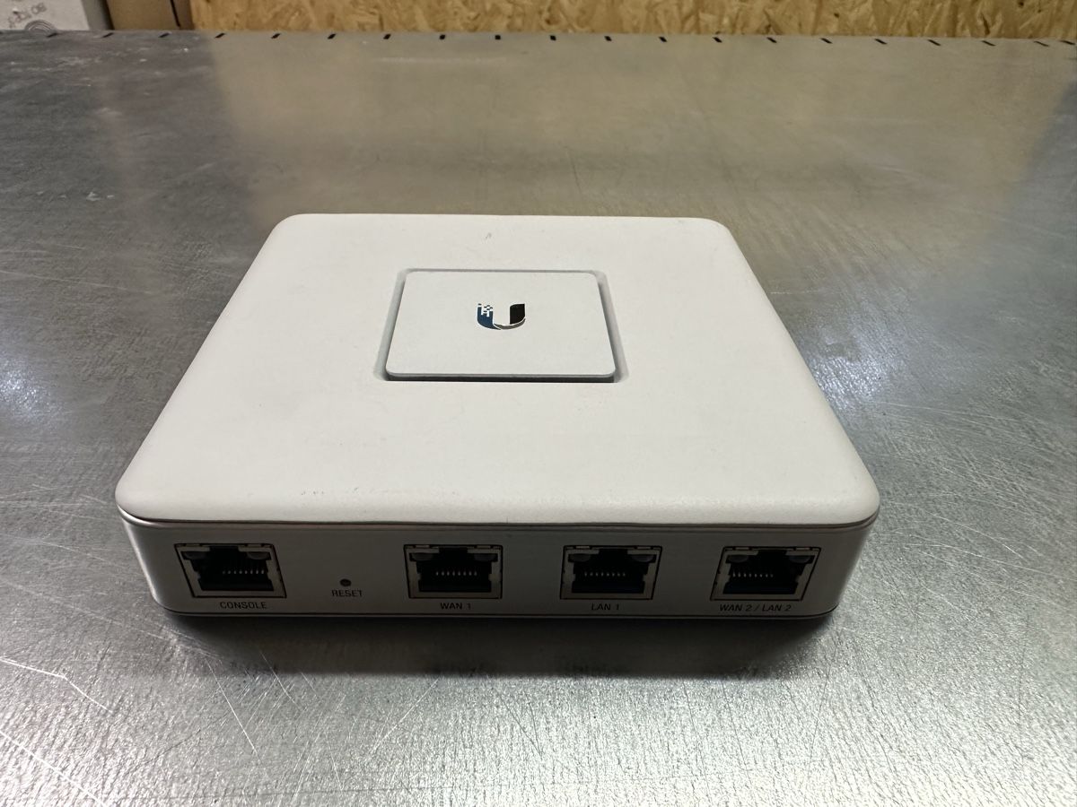 Firewall: UniFi Security Gateway – Usato da Luzern venduto da FrankGroebel