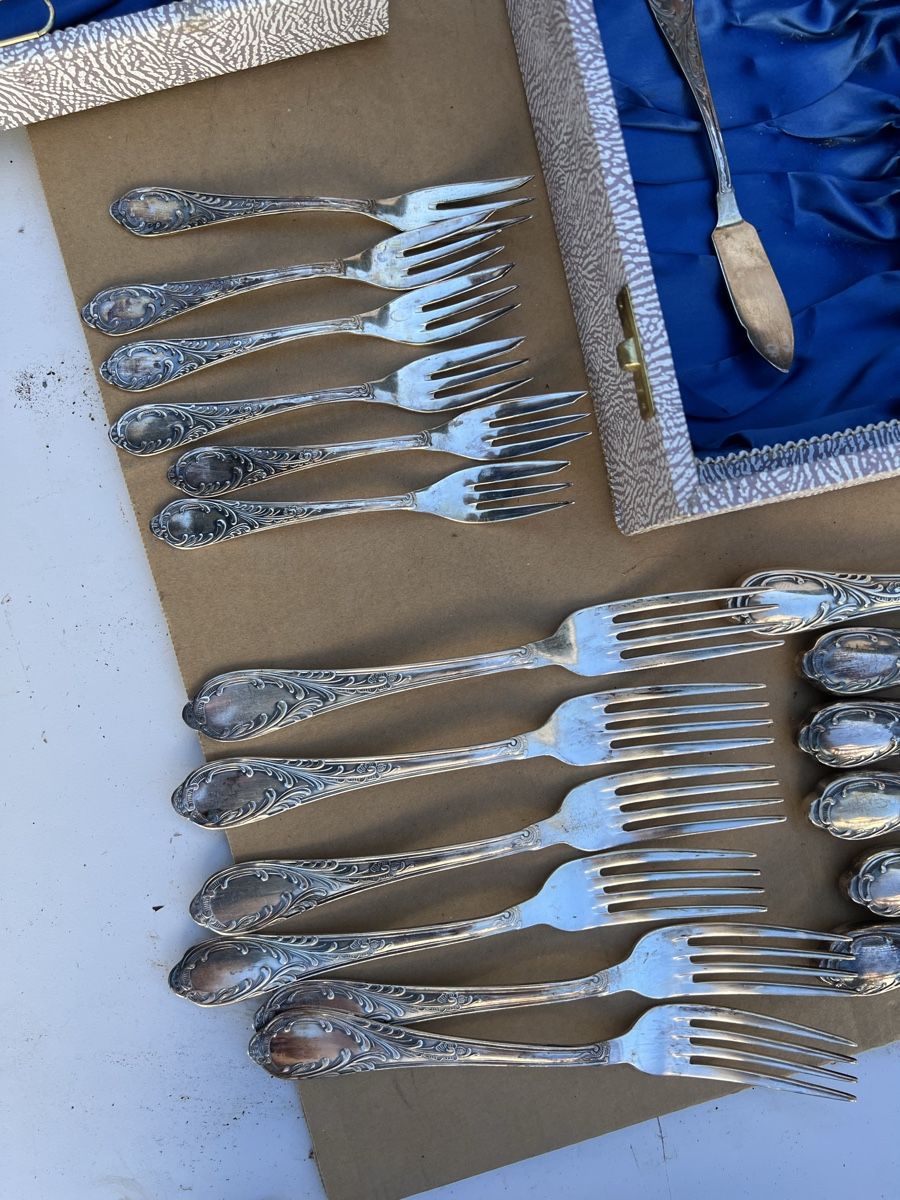 Solingen Set di posate: Besteckset versilbert Solingen Koffer gebraucht – Usato da Dittingen venduto da Bellevista 2