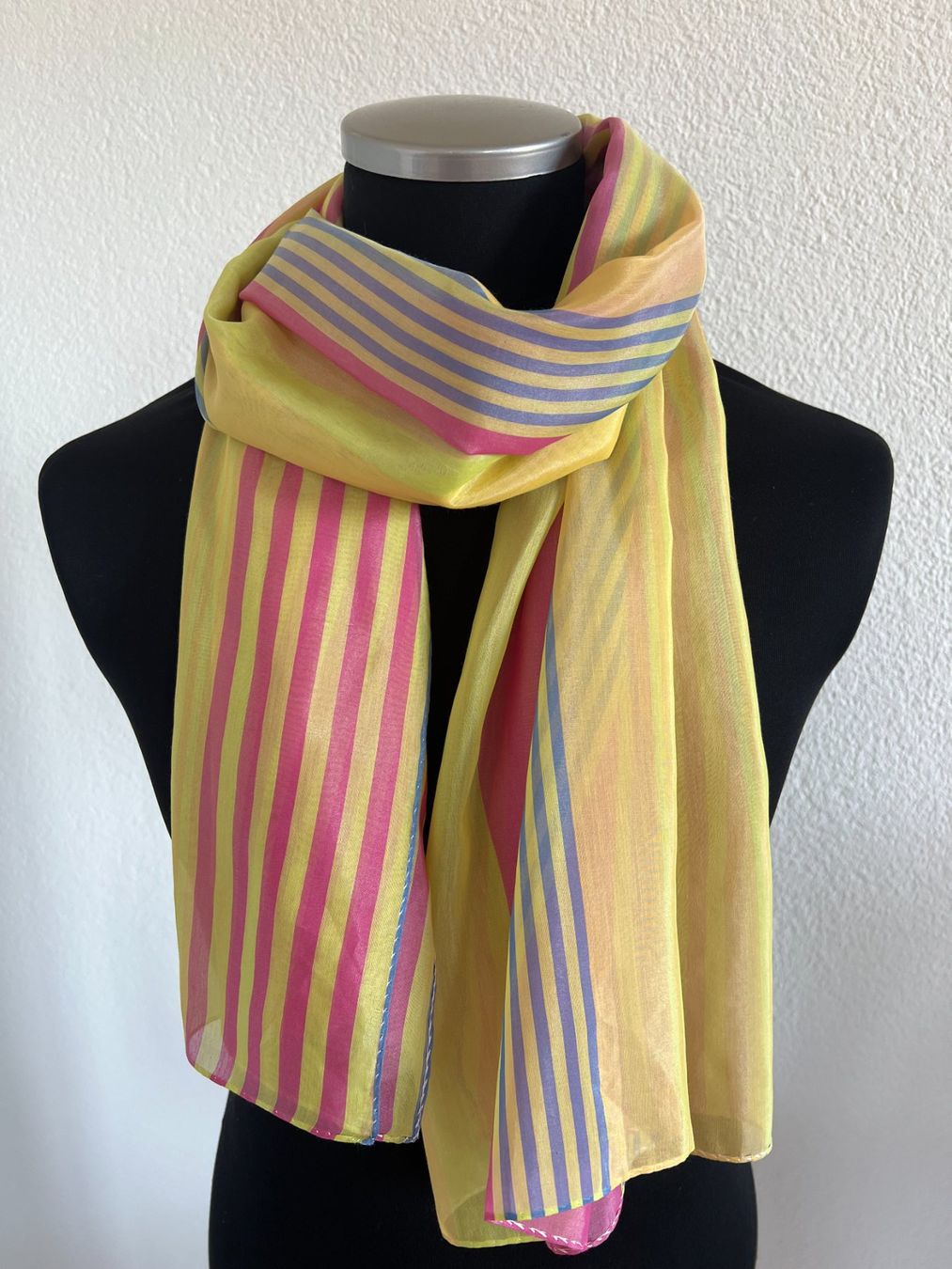 Colora Foulard & Sciarpe: Colora Schal, 35% Seide, NEU – Nuovo e nell'imballaggio originale da Worb venduto da farben20zauber